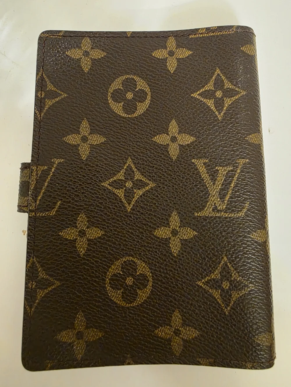Louis Vuitton Monogram Canvas Agenda Cover in Brown